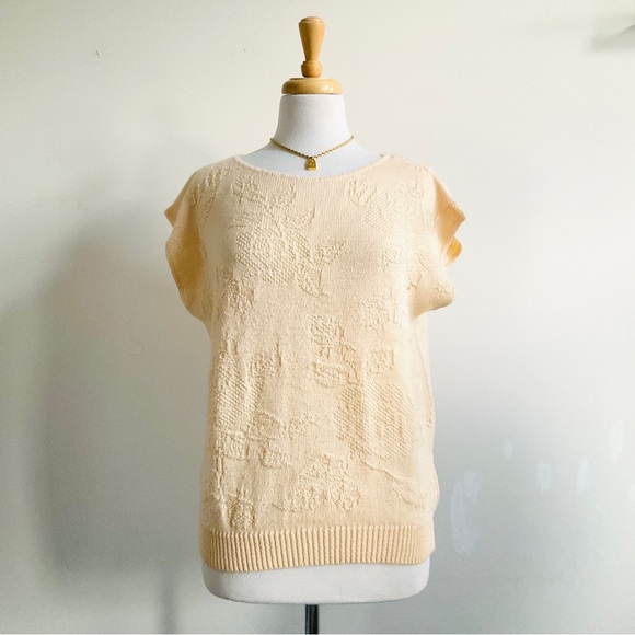 ✨ #Marybeth Knit Sweater Vest ✨ - Picture 2 of 3